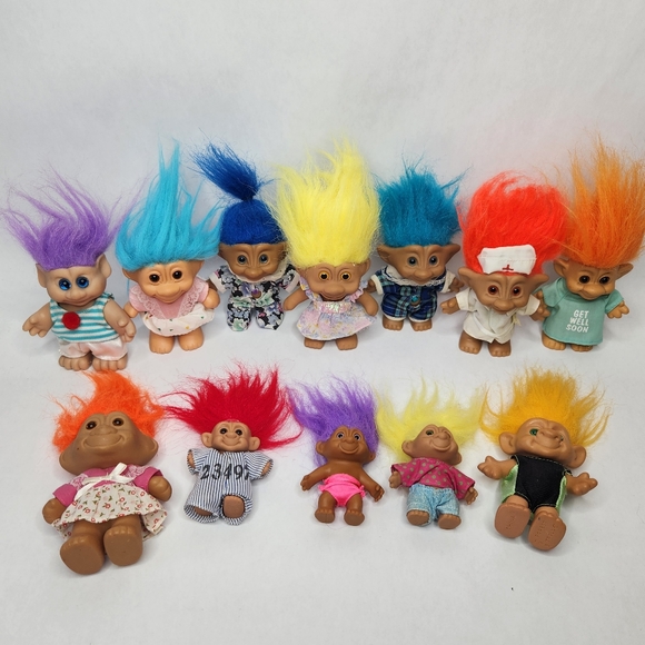 Vintage Troll Dolls Lot Toy Figure Collection - Picture 1 of 2